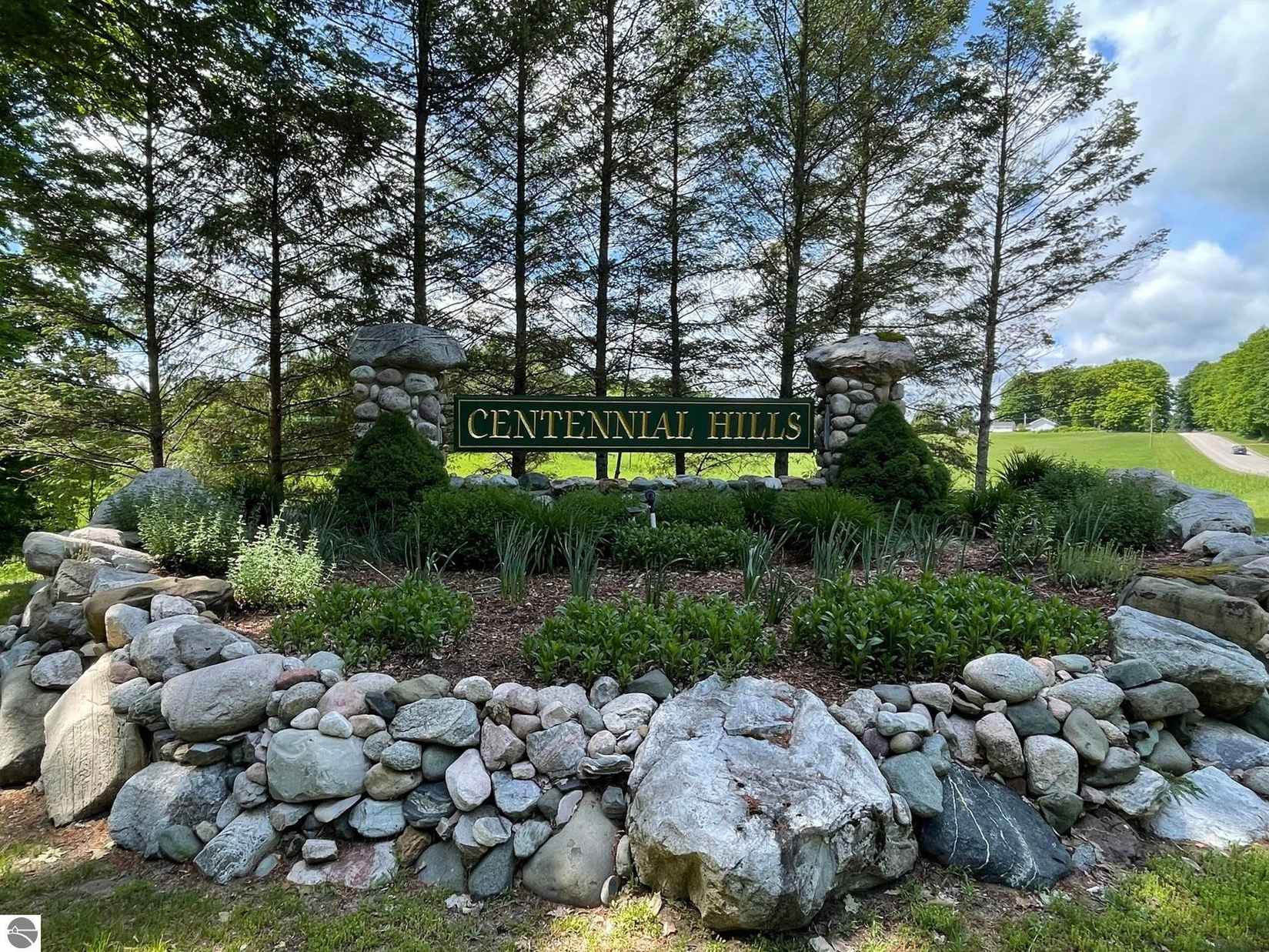 11 Whitetail Dr  
