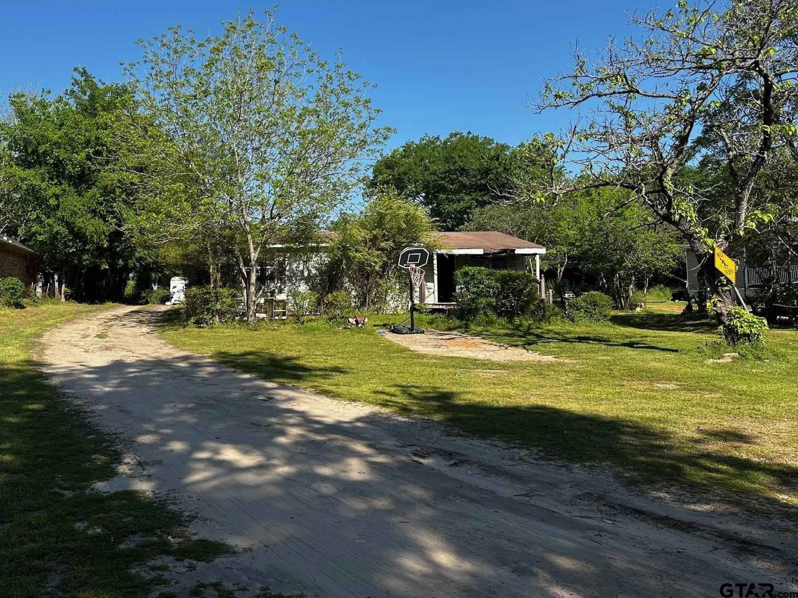 2148 Red Maple Rd  