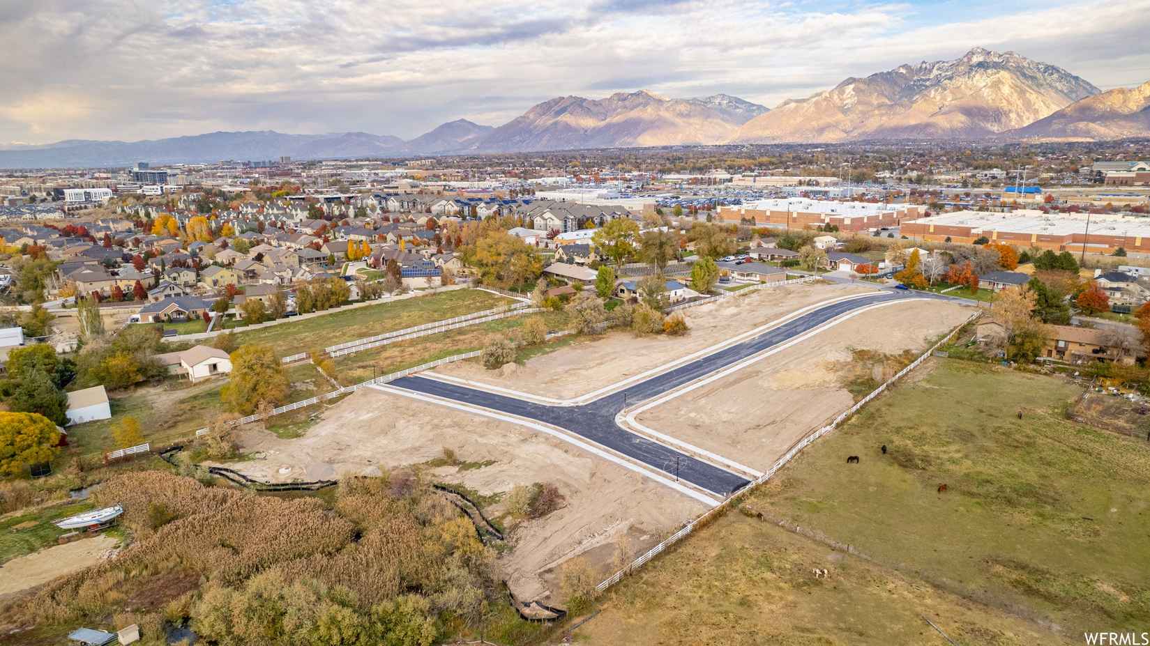 11328 S FOUR OAKS DR  