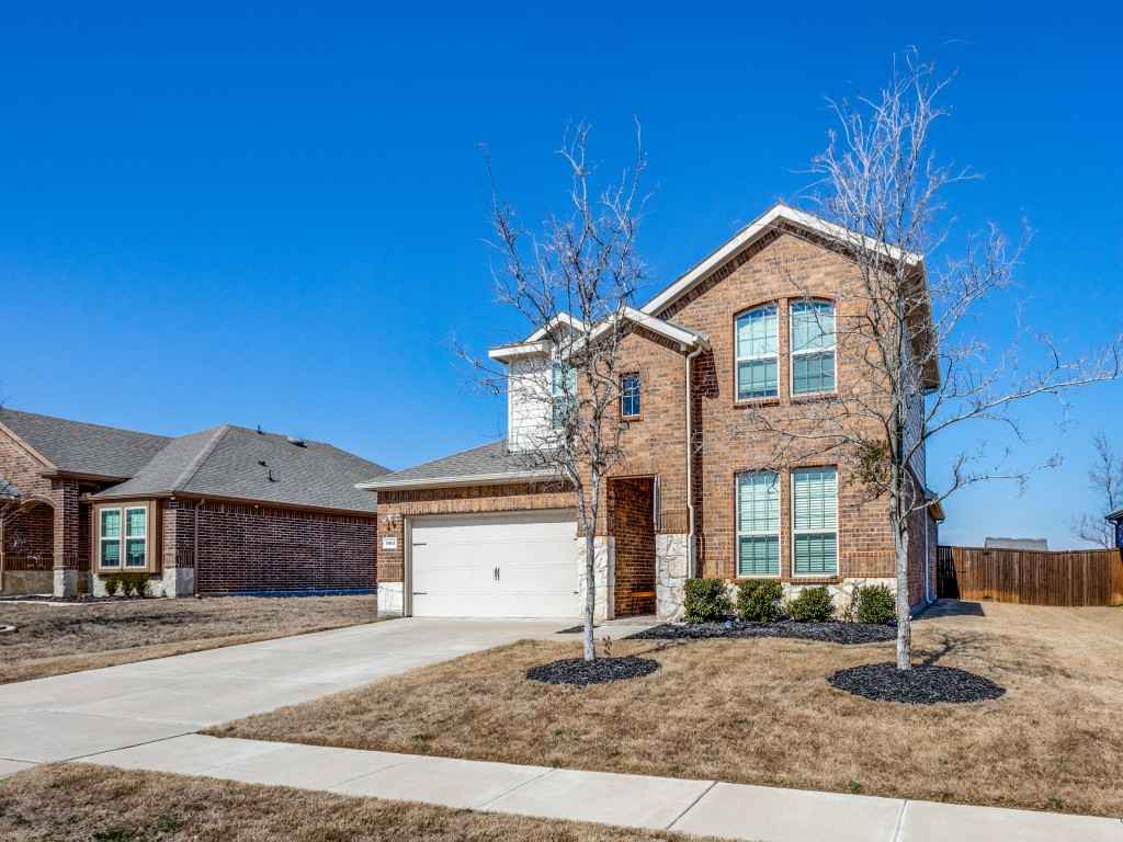 1012 Crepe Myrtle Ln  