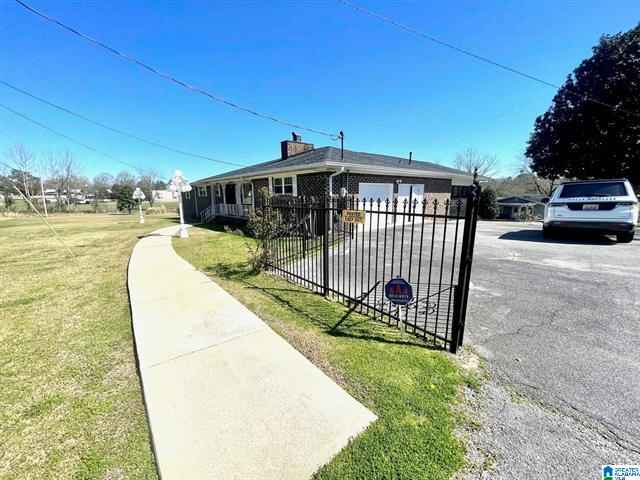 21212 Hwy 11  