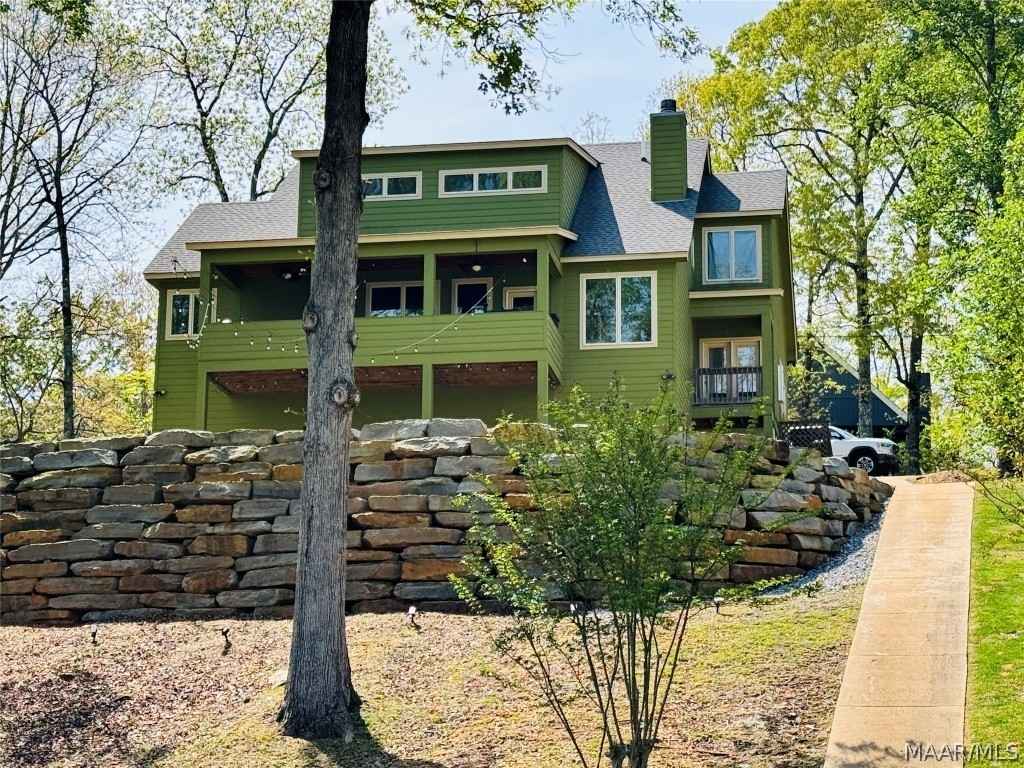 134 Lakeside Dr  