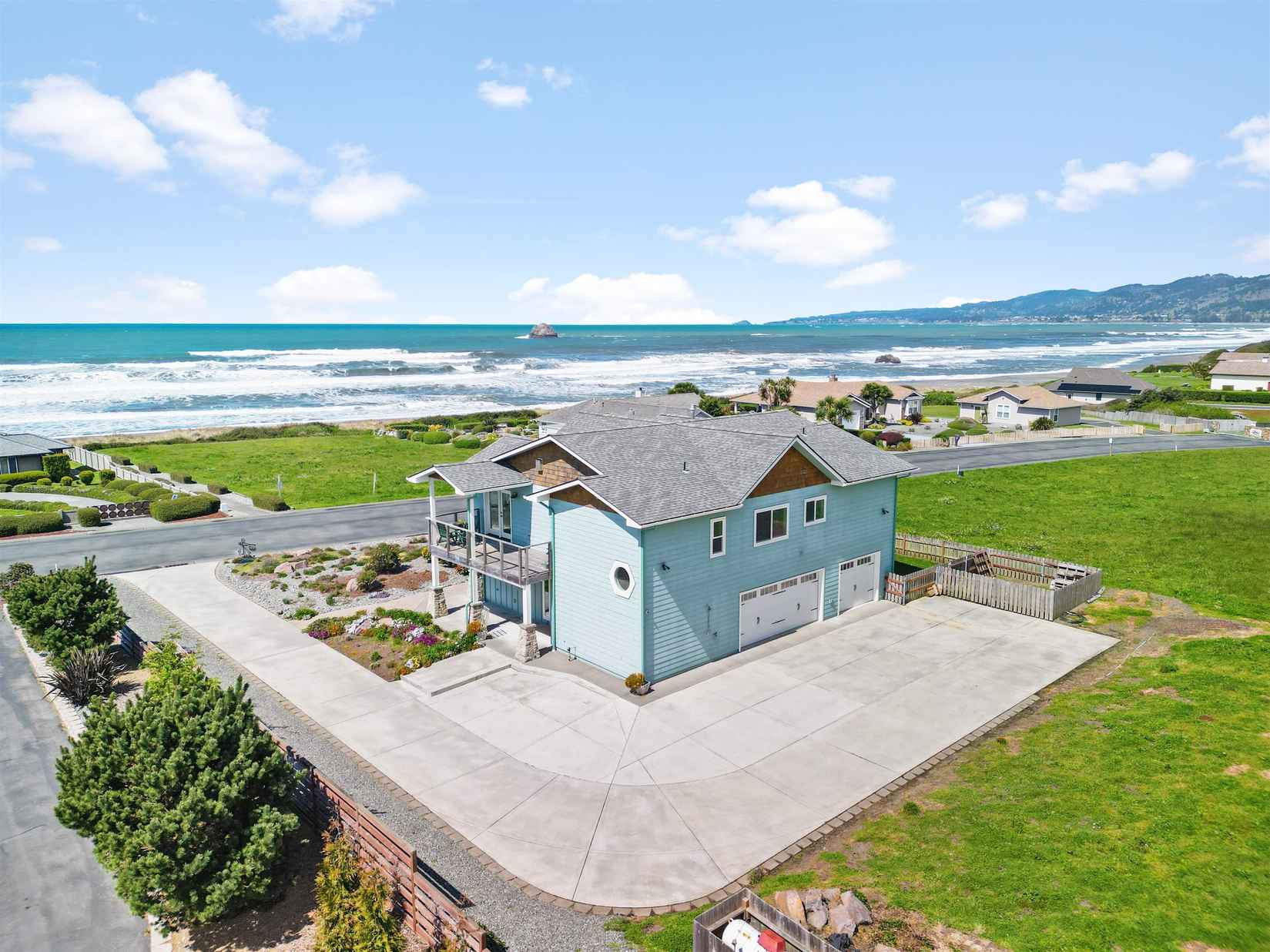 220 Shoreline  
