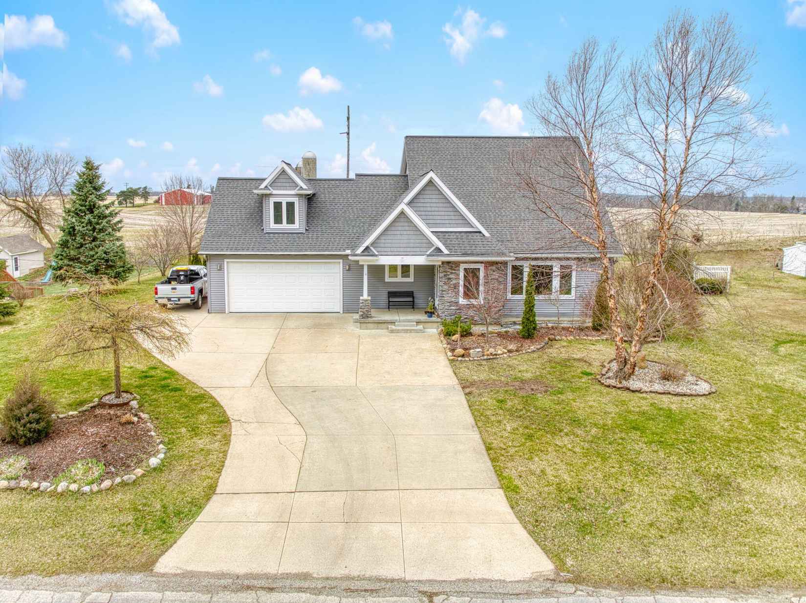 284 Somerset Dr  