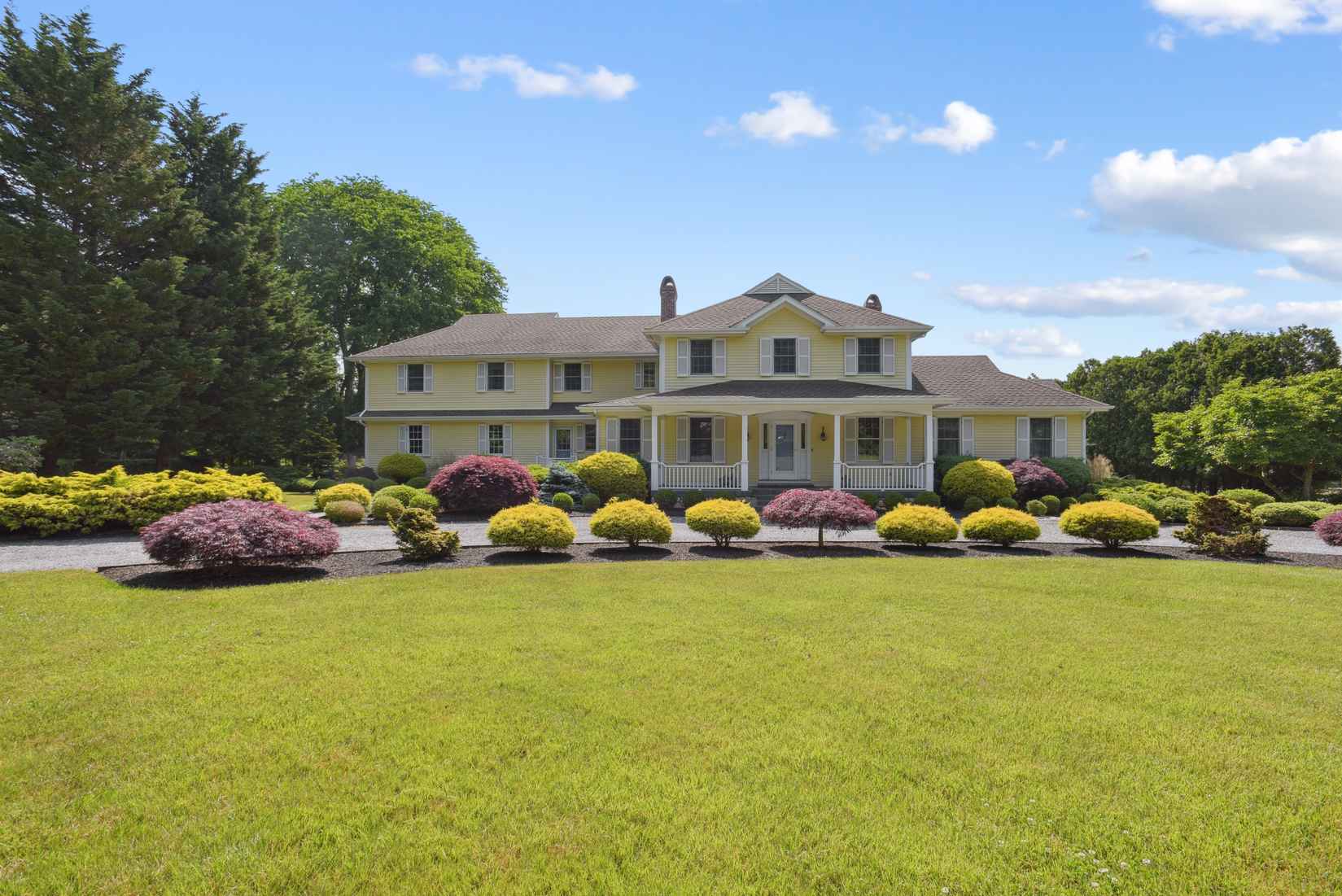 16 Montauk Ave  