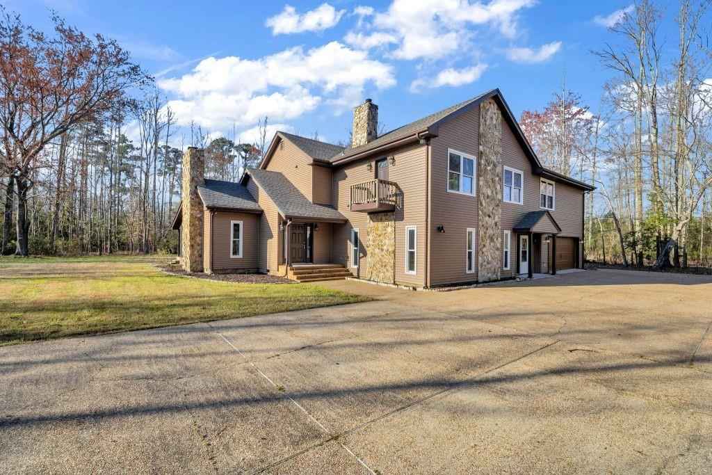 9032 Lady Ln  