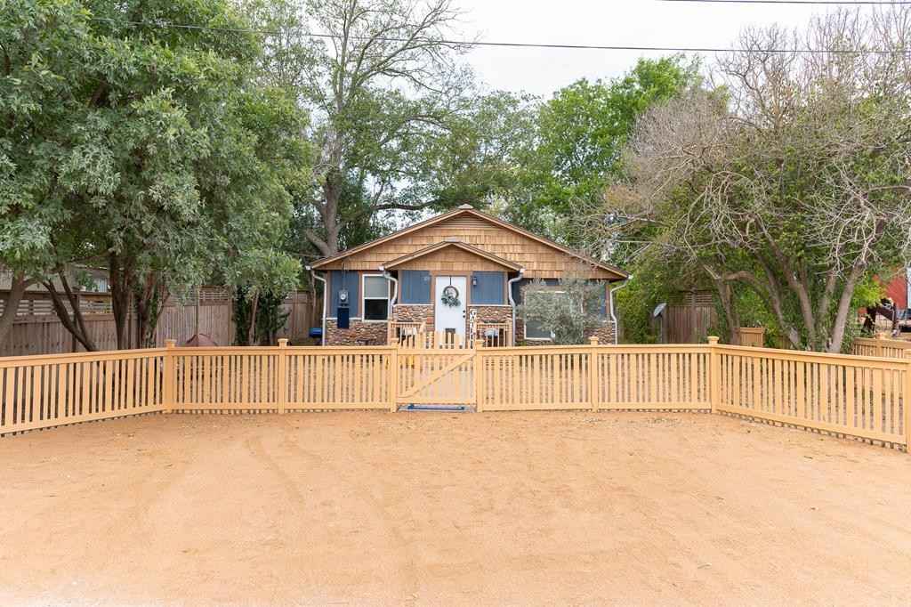 109 Harless Way  