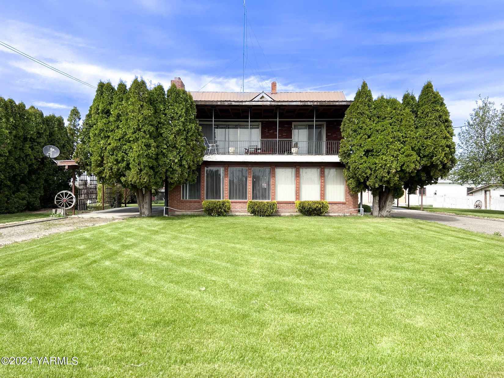 2011-2013 Forsell Rd  