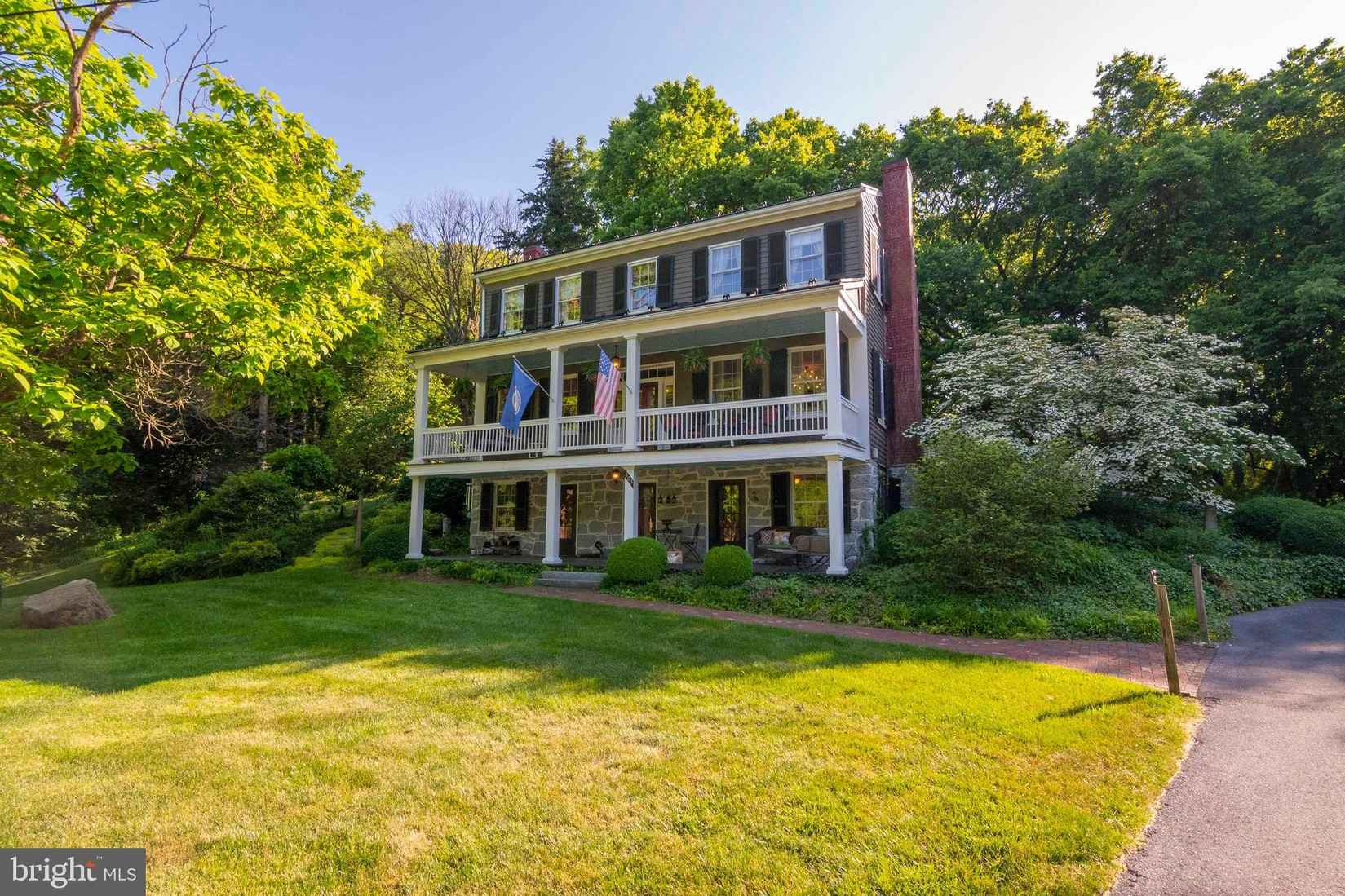 303 Orch Dr  