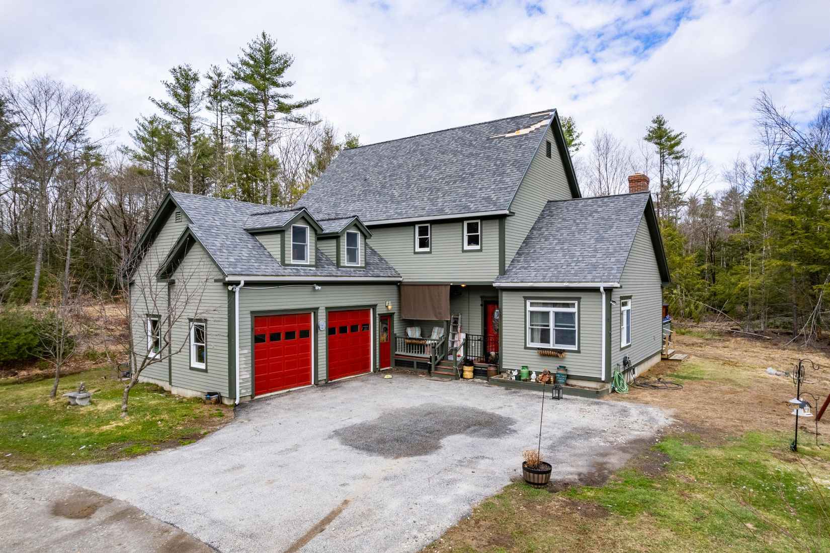 24 Hemlock Dr  