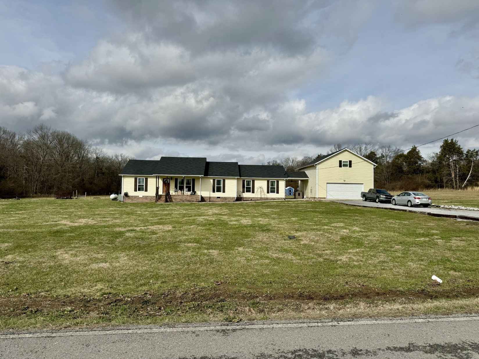 831 Philippi Rd  