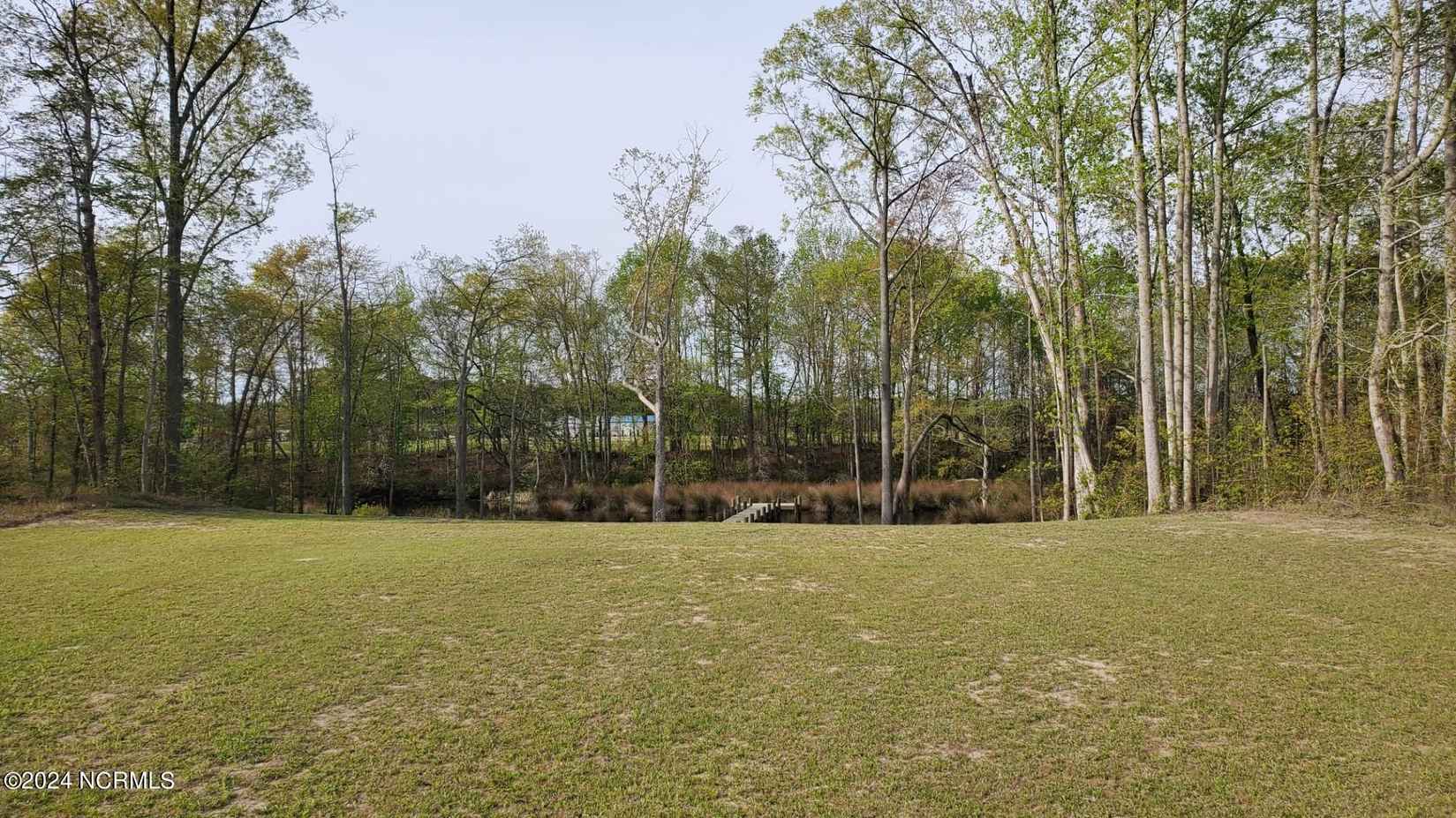 98 Bridgewater South Dr  