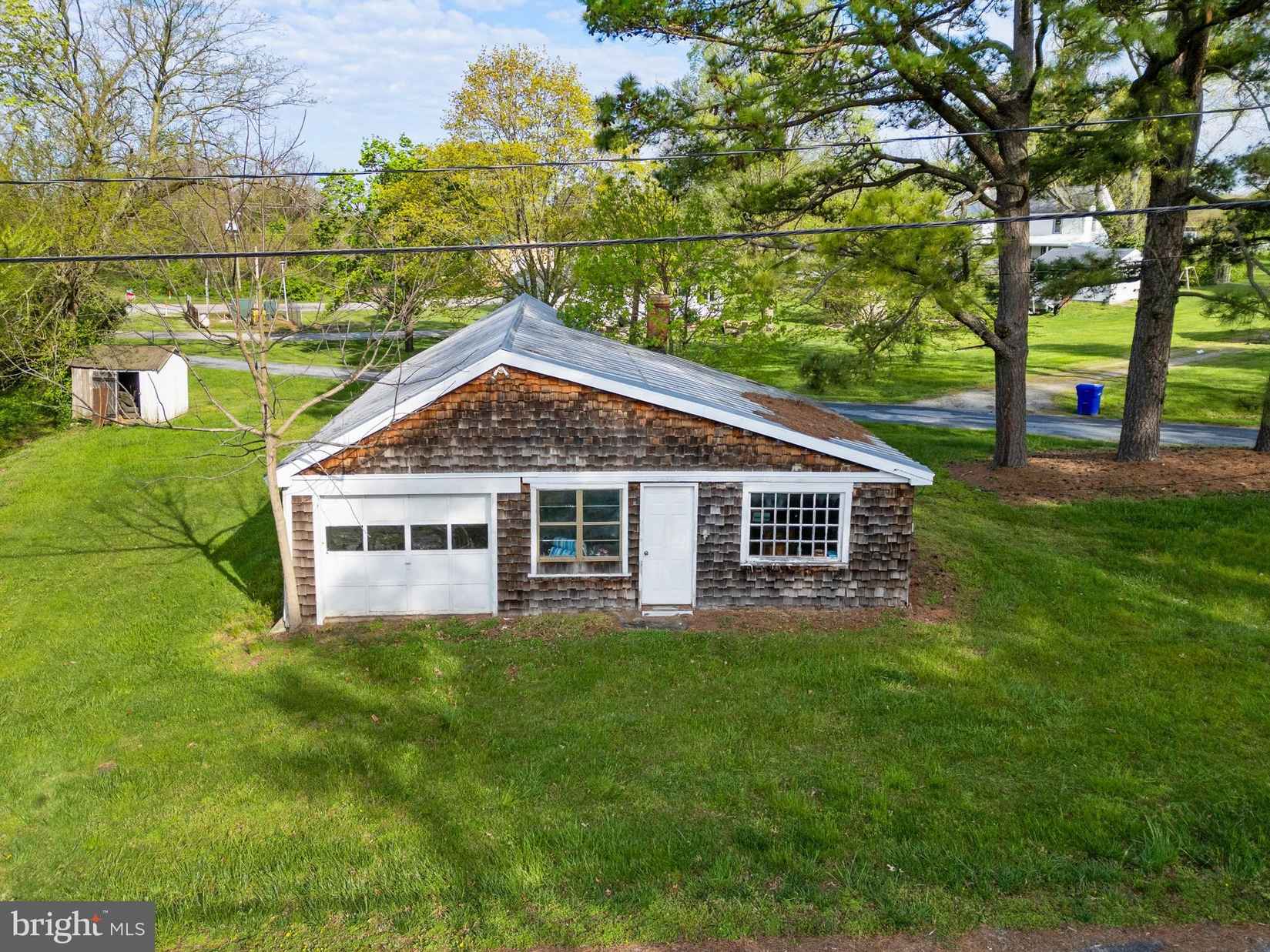 23060 OLD FAIRLEE Rd  