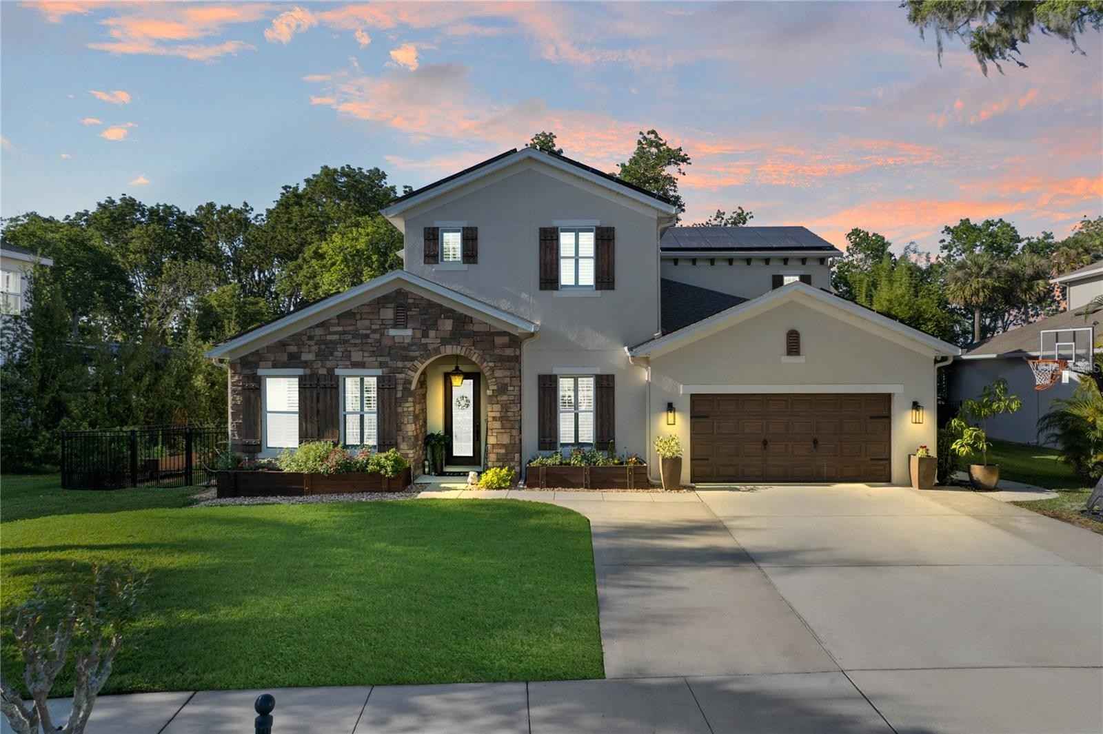 557 Lake Cove Pointe Cir  