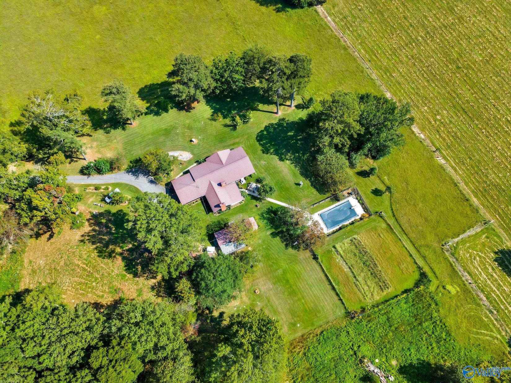 18 Acres 3117 Ridgeway Dr SW  