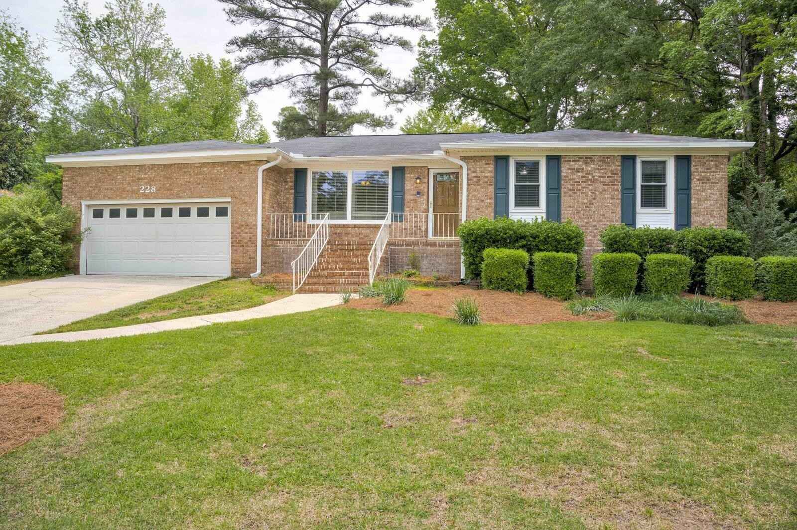 228 Norma Ln  