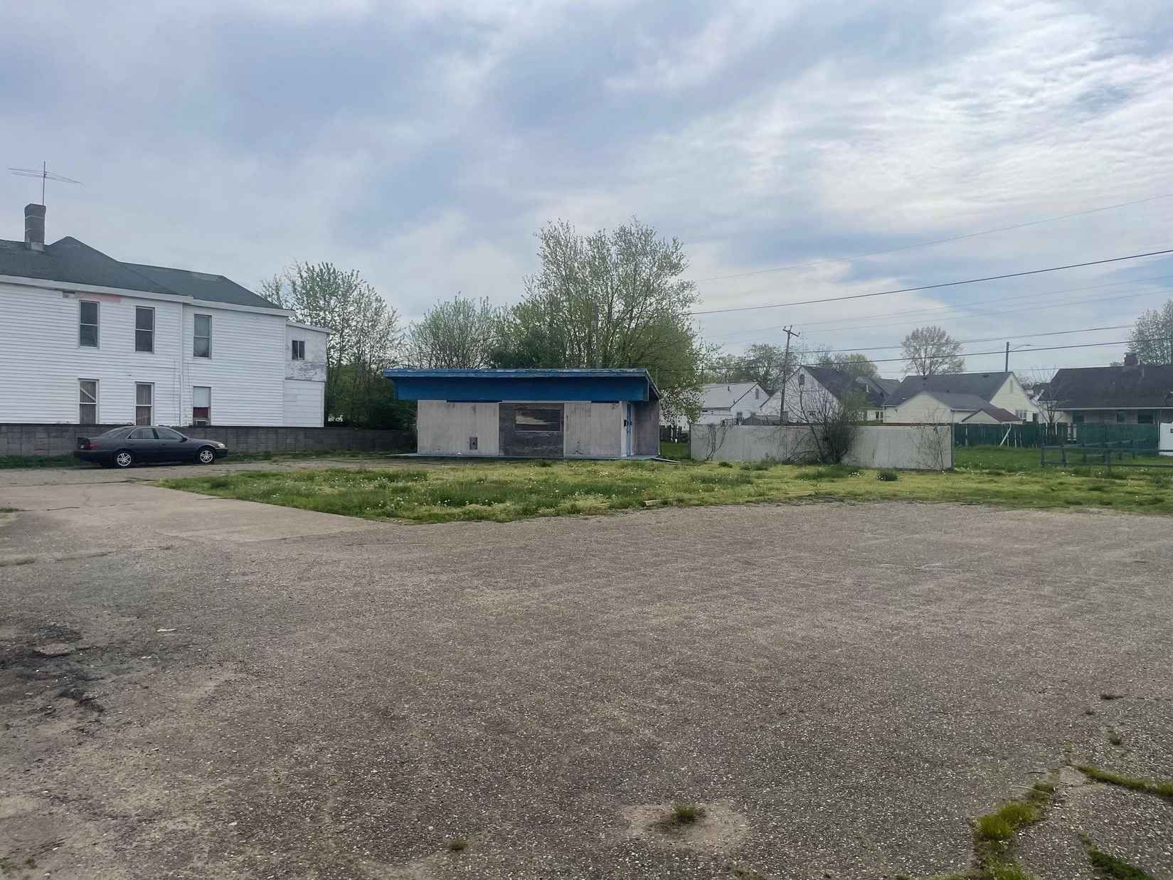 239 Adams Ave  
