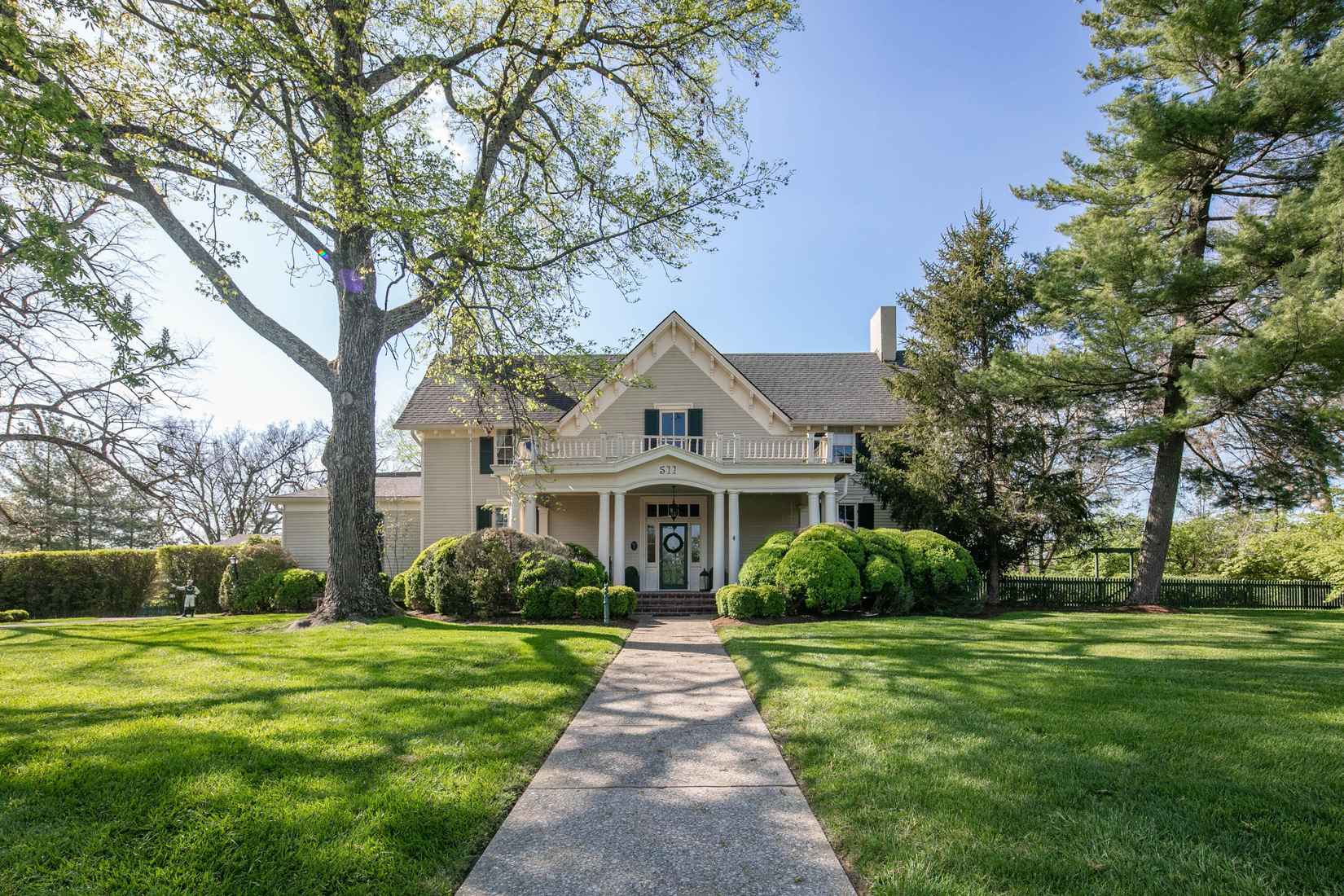 511 Boone Ave  