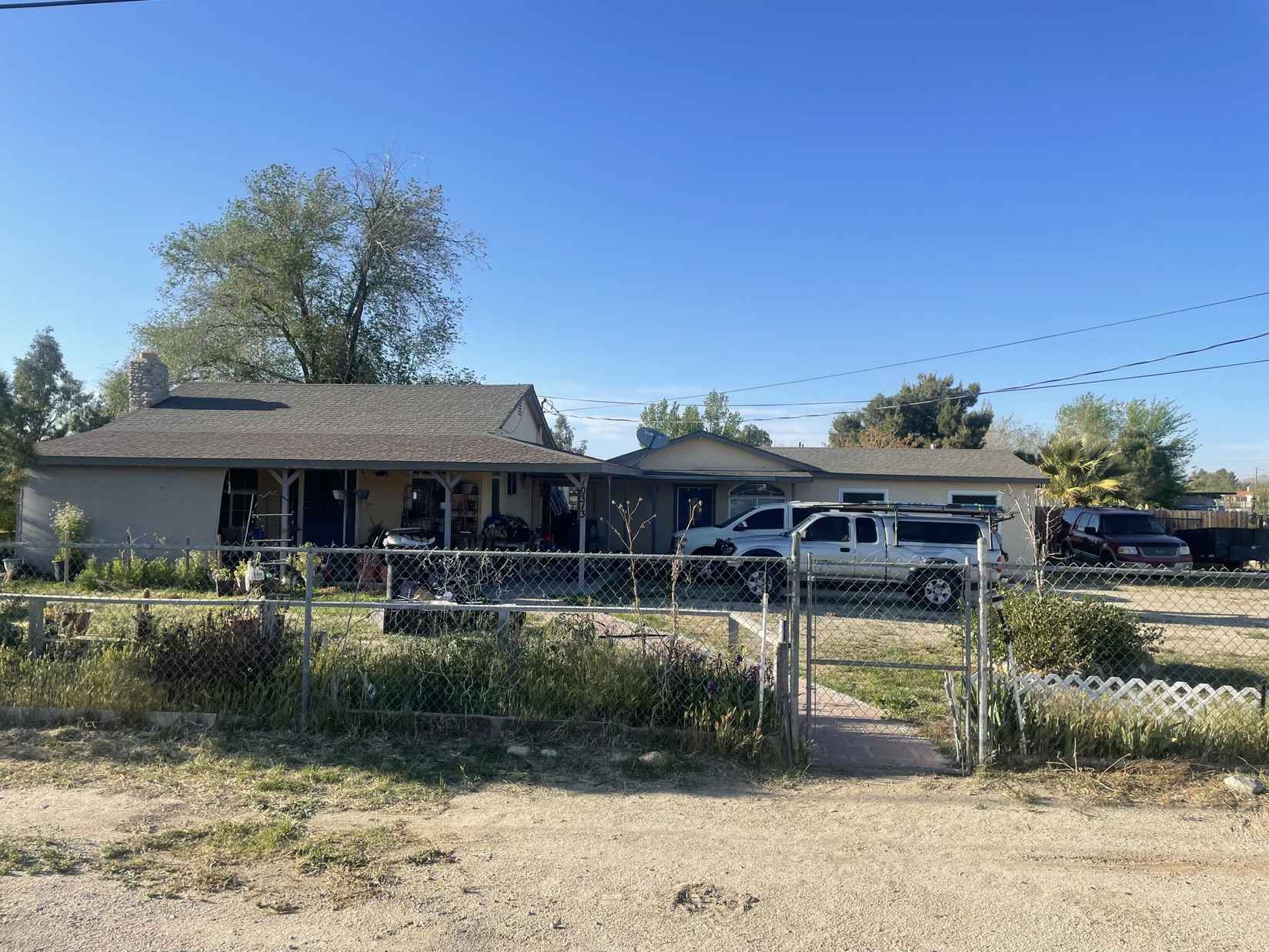 10313 E Ave S 2  