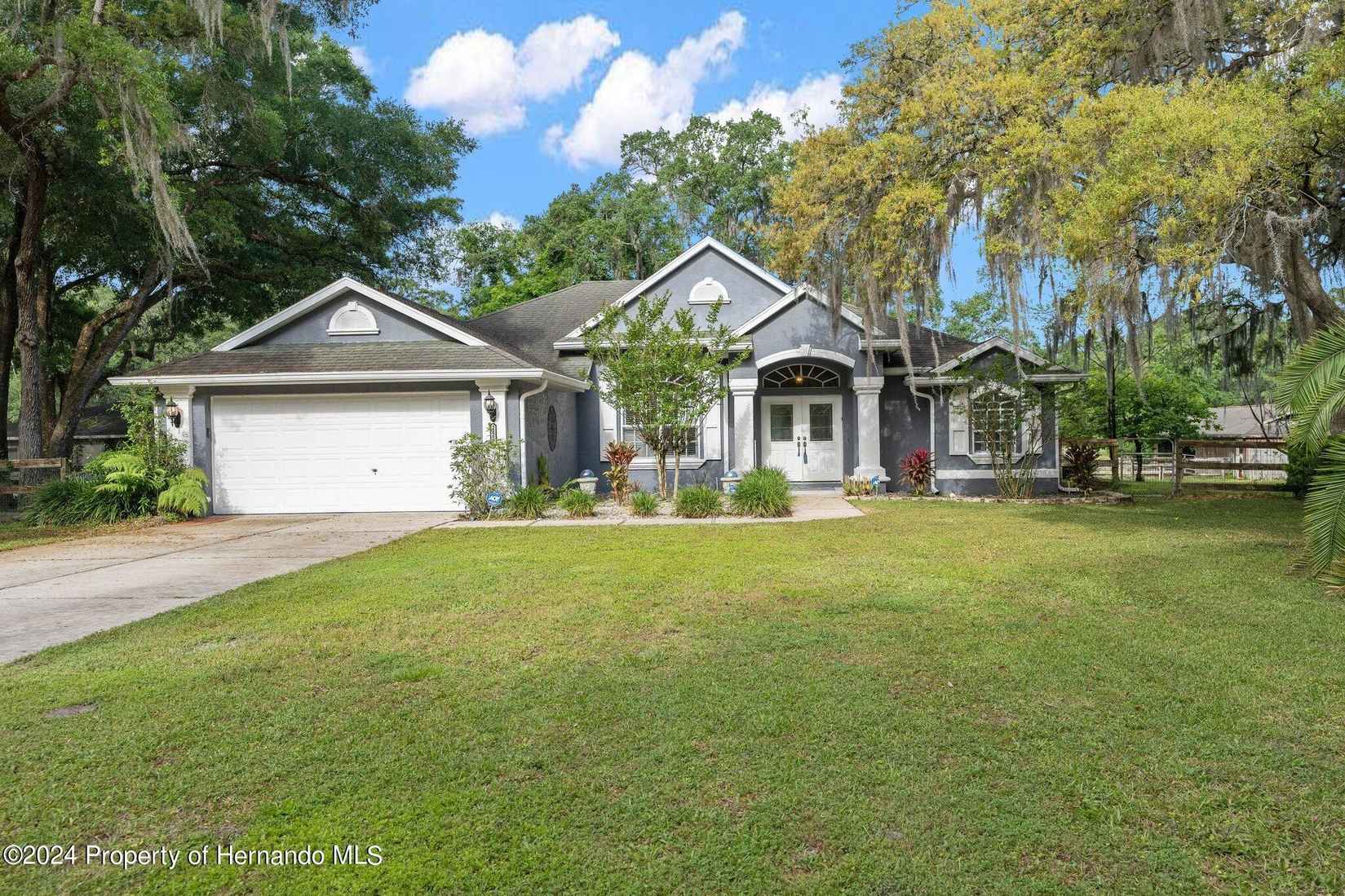 12217 Cyrano Rd  