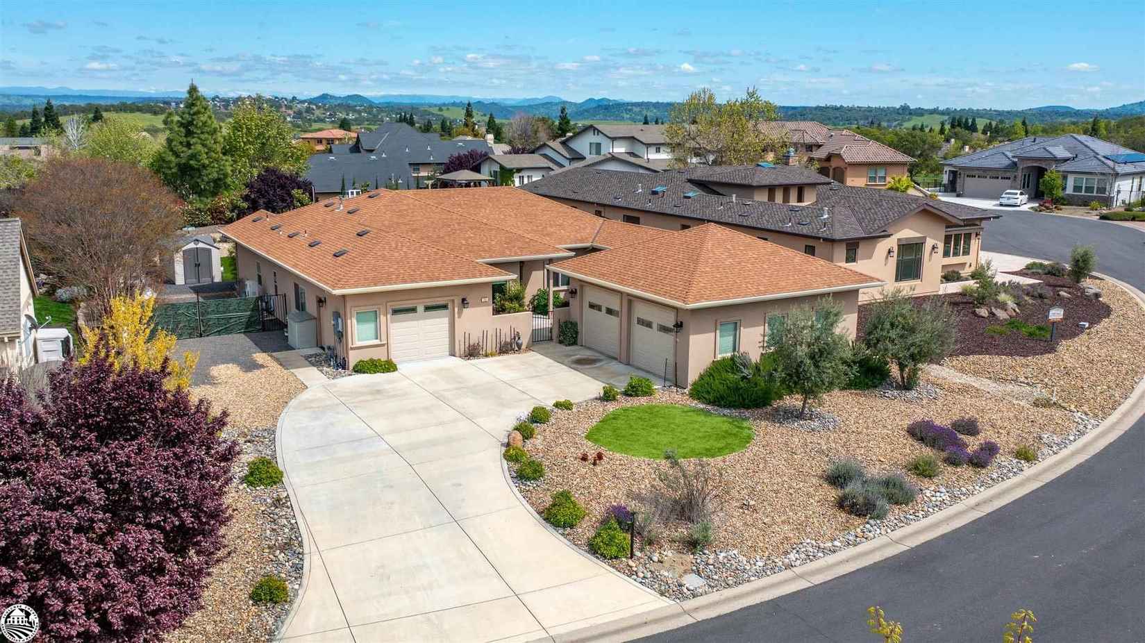 121 Blue Oak  