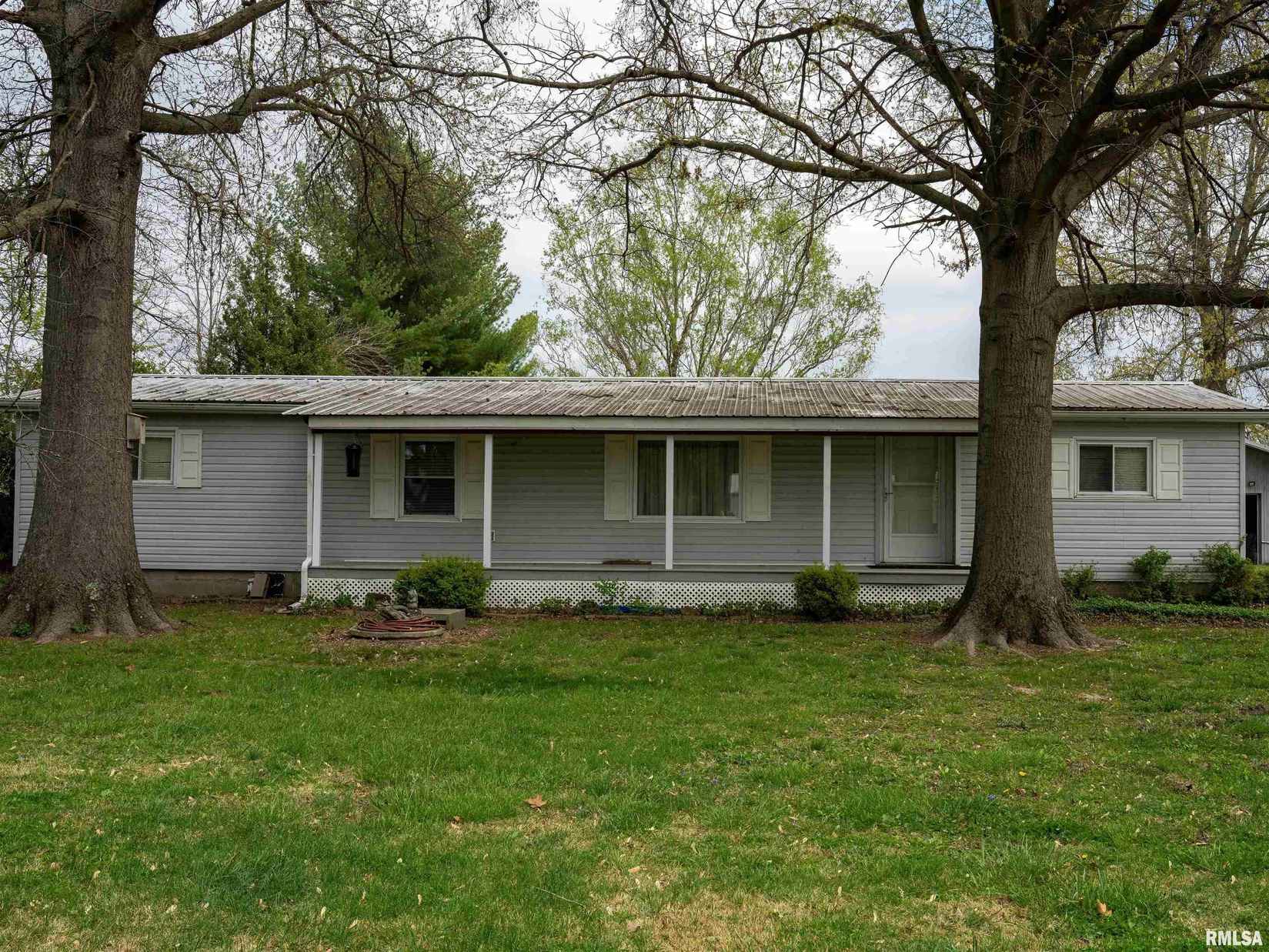 1 WILLOW Rd  