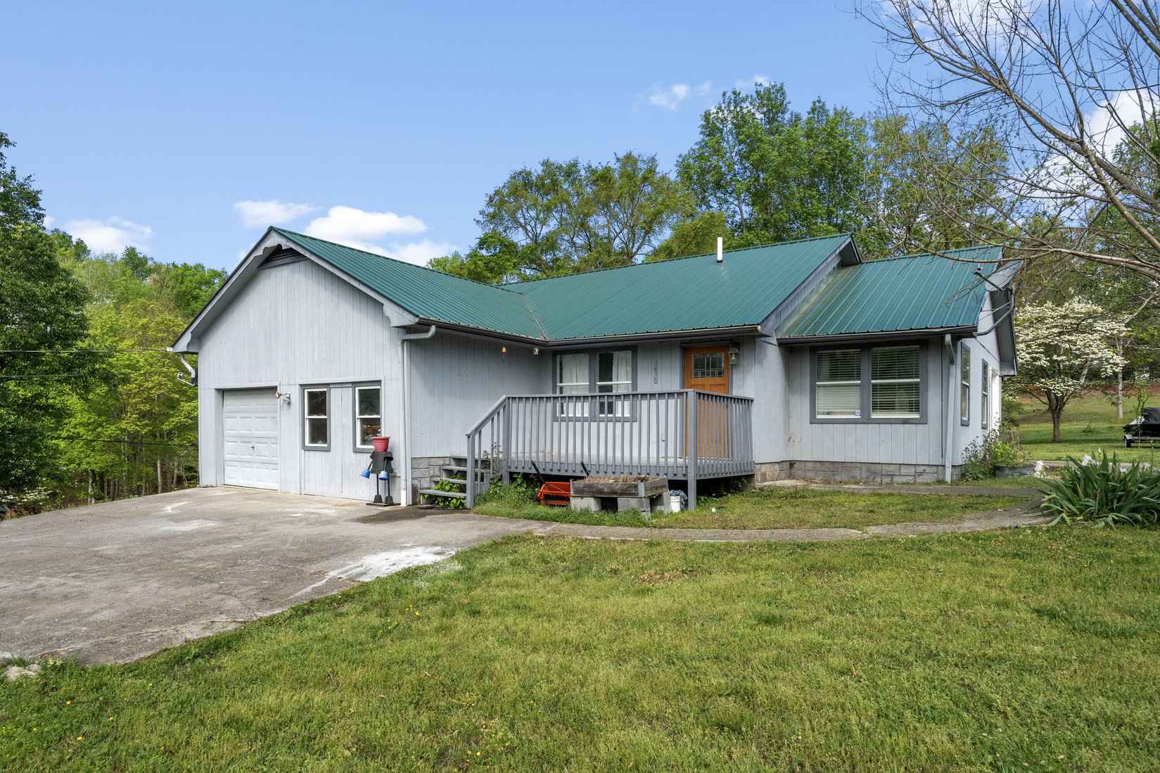 1573 Old Chisholm Trl  