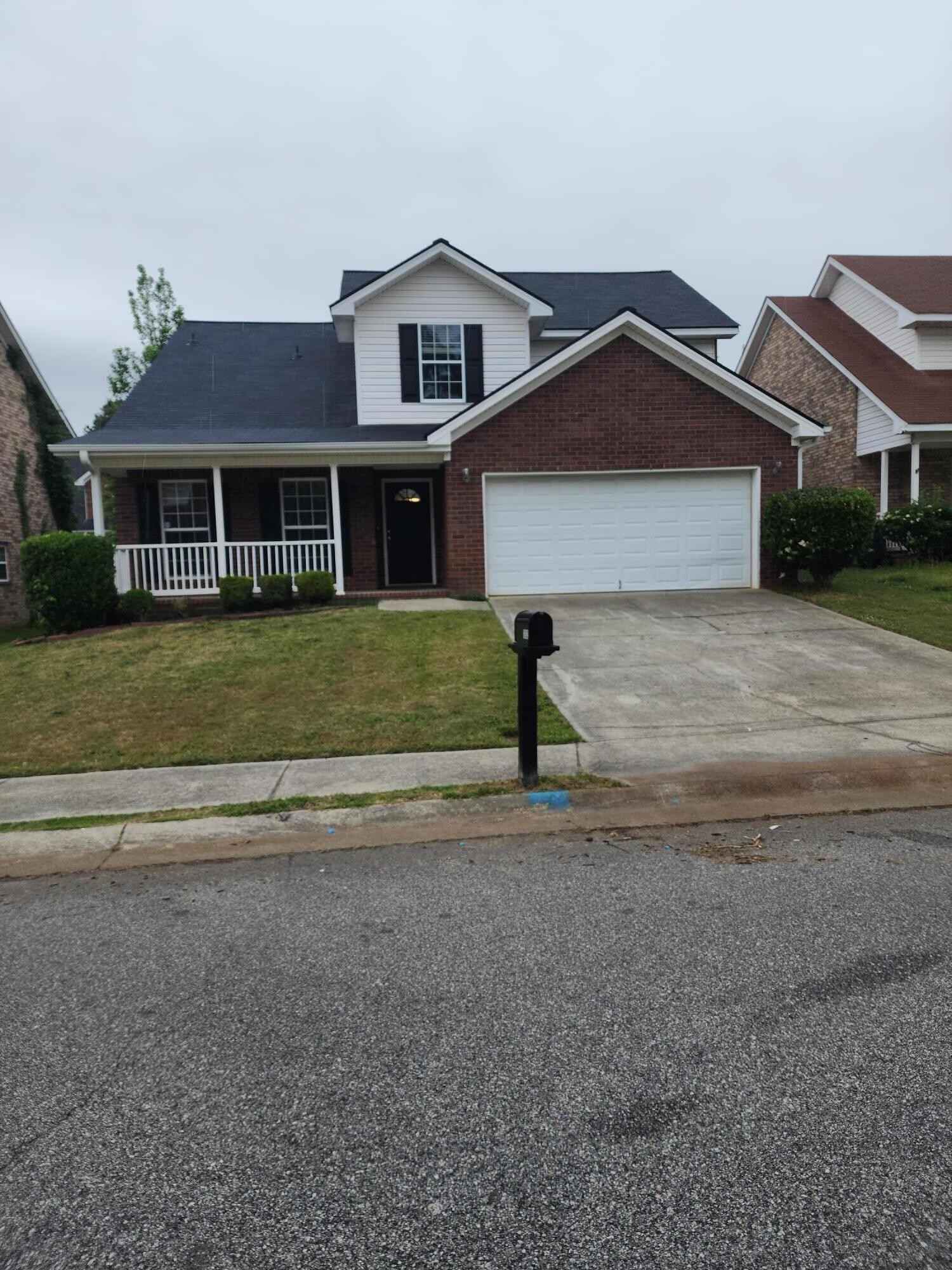 7632 Main St  