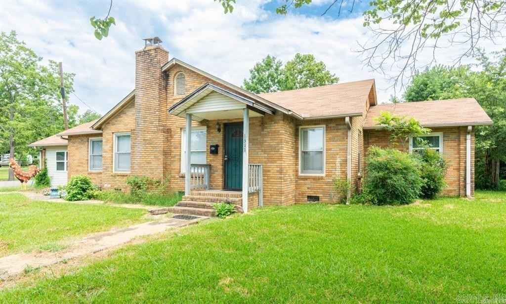 1311 Reeves Ave  