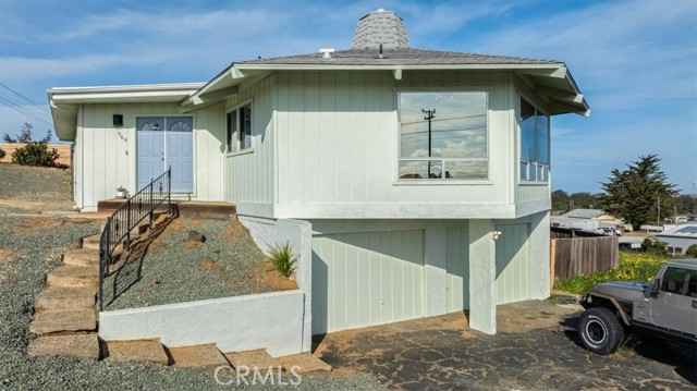 966 Highland Dr  