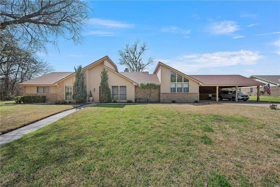 319 Bluebonnet Cir  
