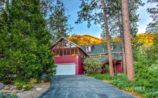 25460 Seneca Dr  