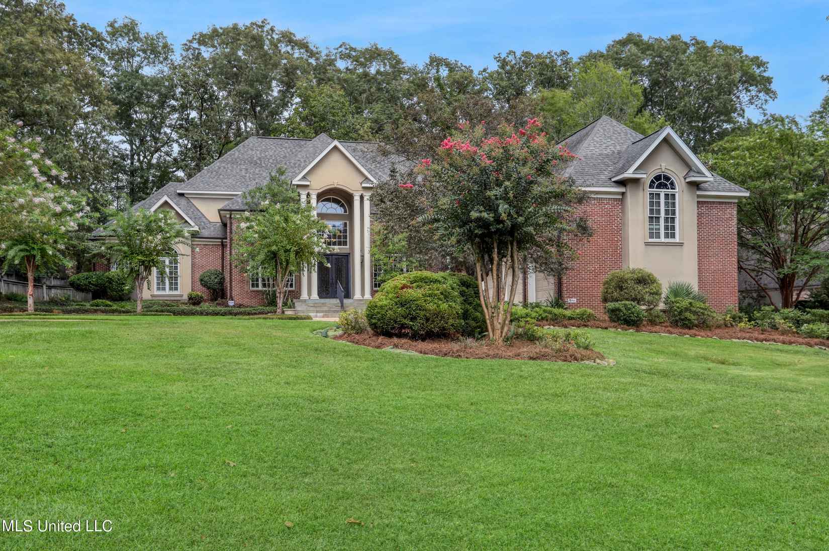 105 Cherry Laurel Ln  