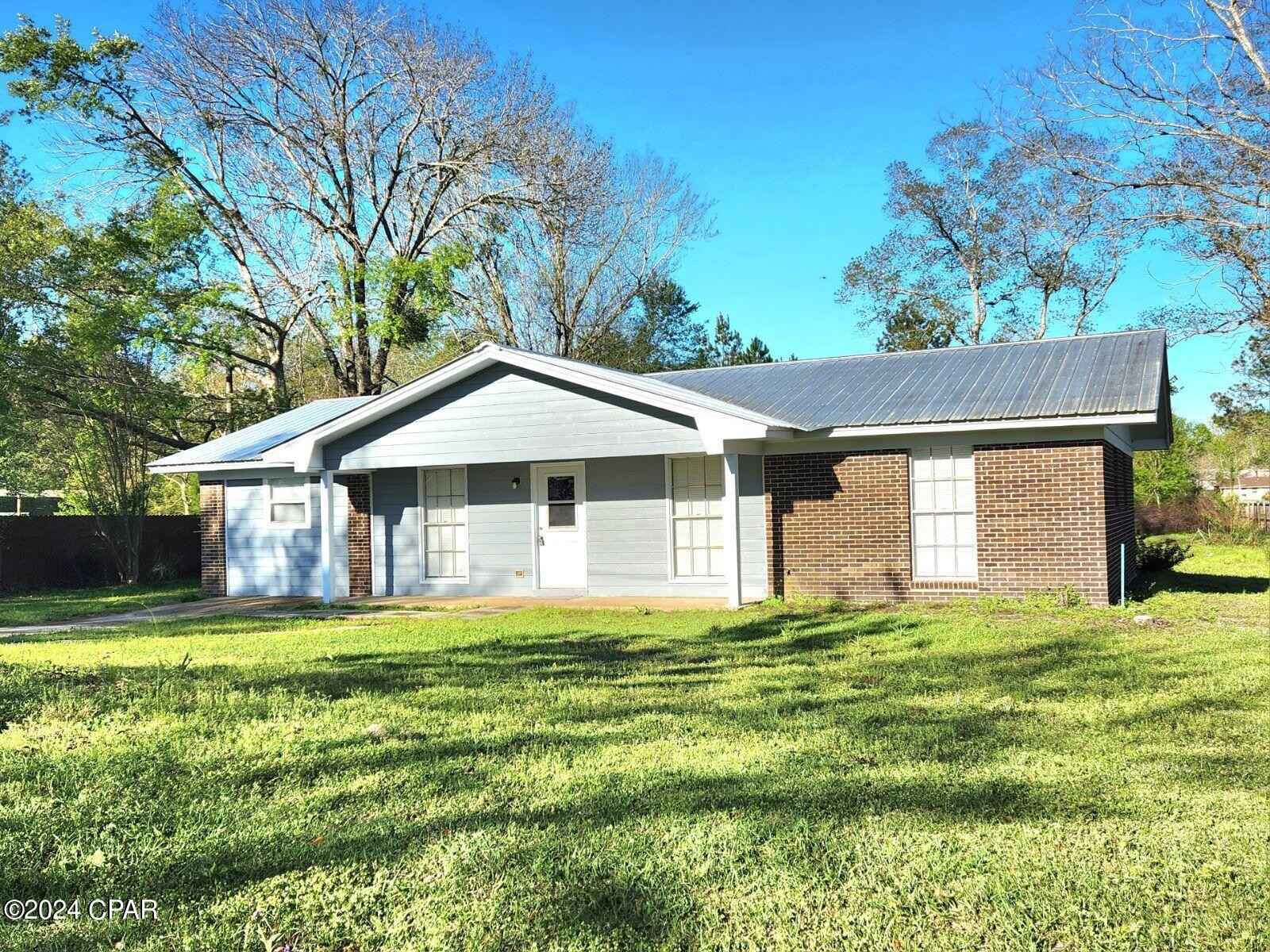 2305 Pineview Dr  