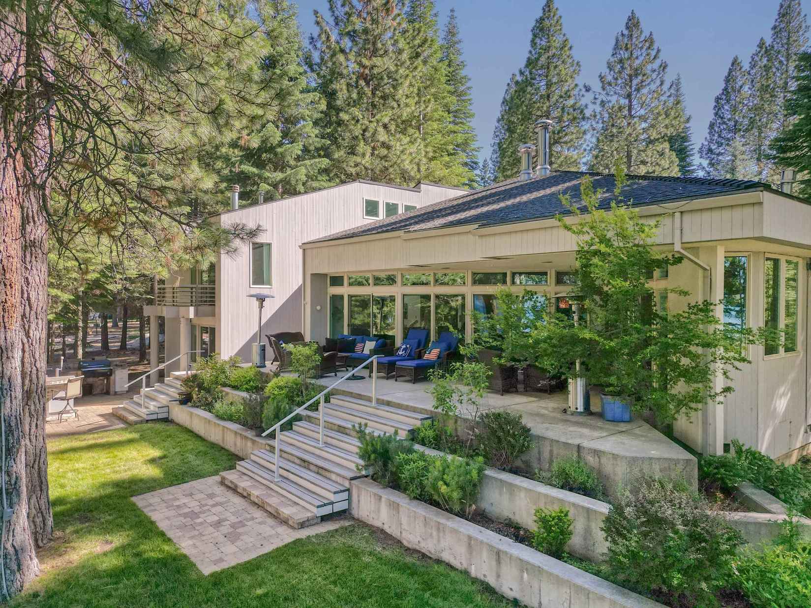 175 Lake Almanor West Dr  