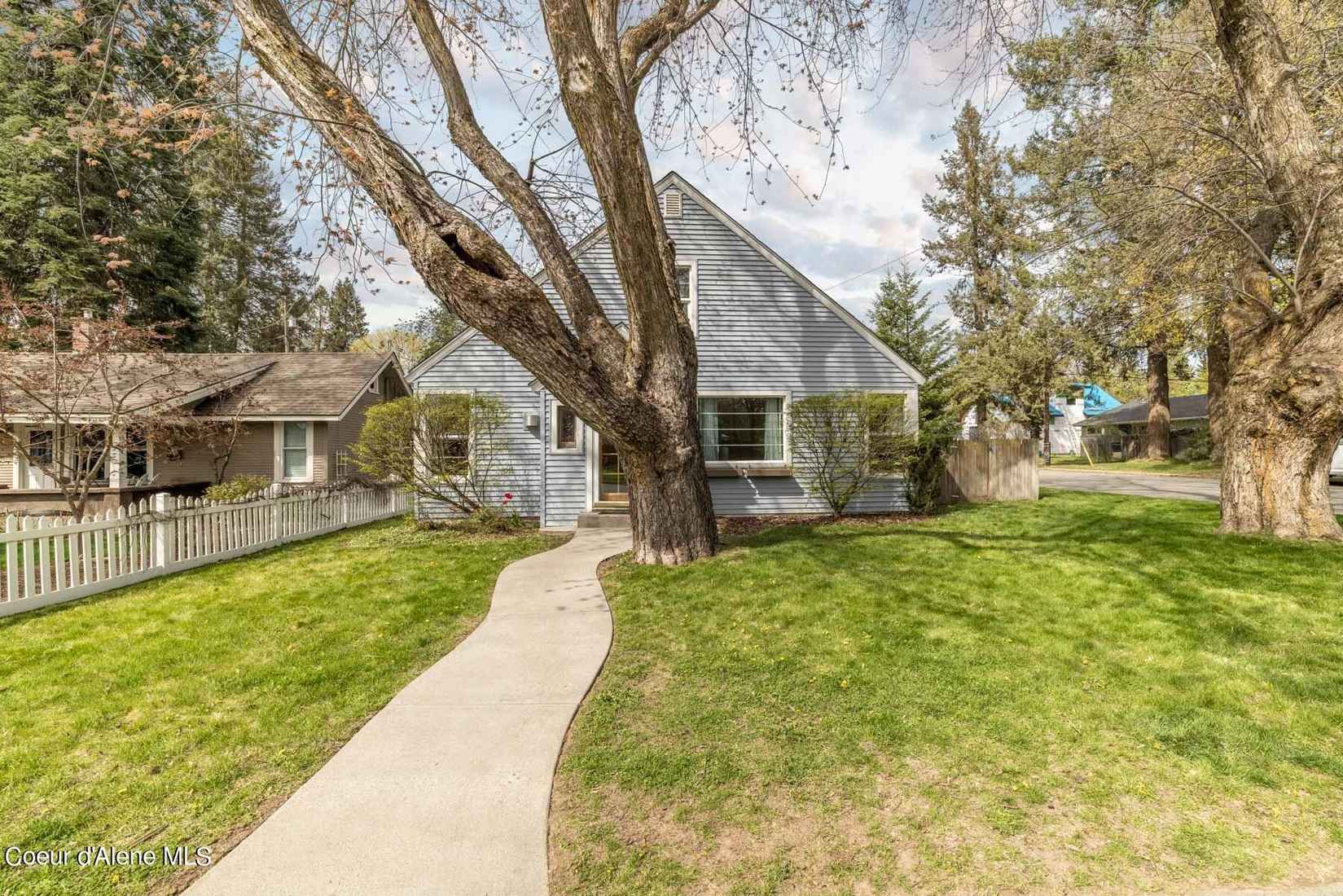 1623 E COEUR D ALENE AVE  