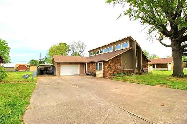 803 W Walnut St  