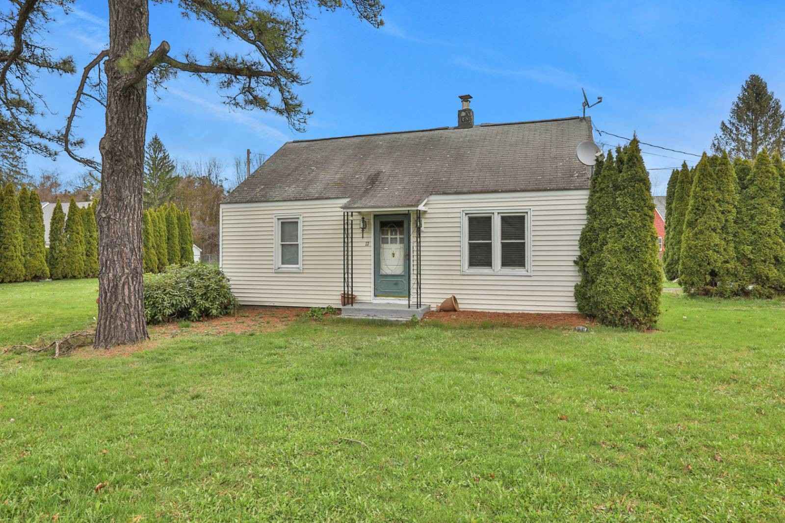 17 Plymouth Rock Rd  