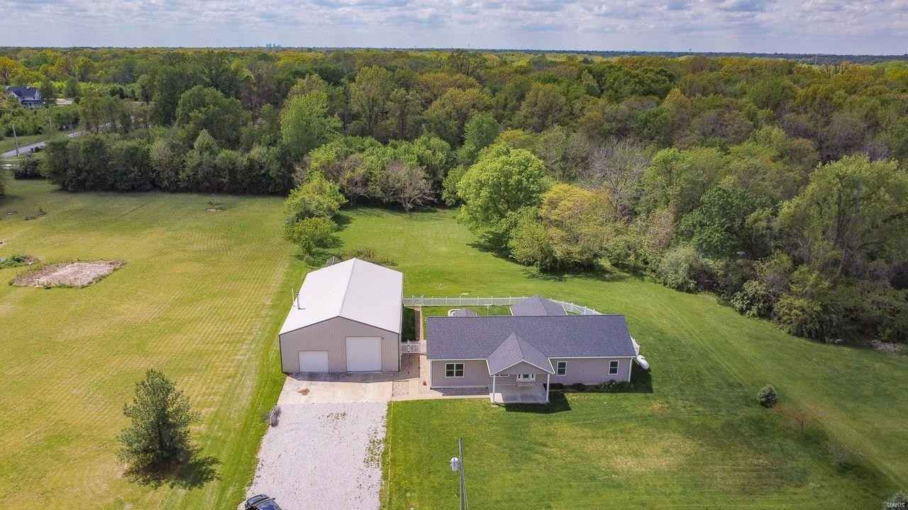 321 Longhi Rd  