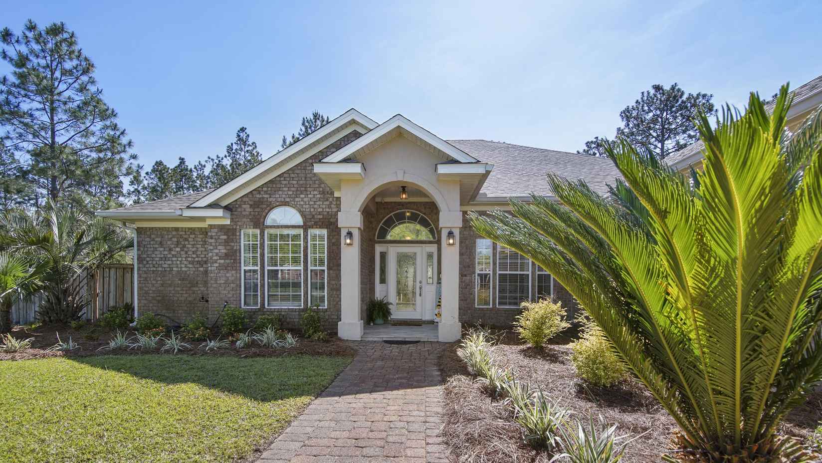 249 Gulf Pnes Ct  
