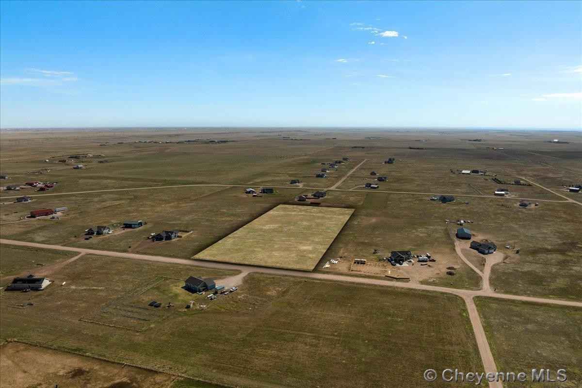 LOT 27 F QUARTER CIRCLE Loop  