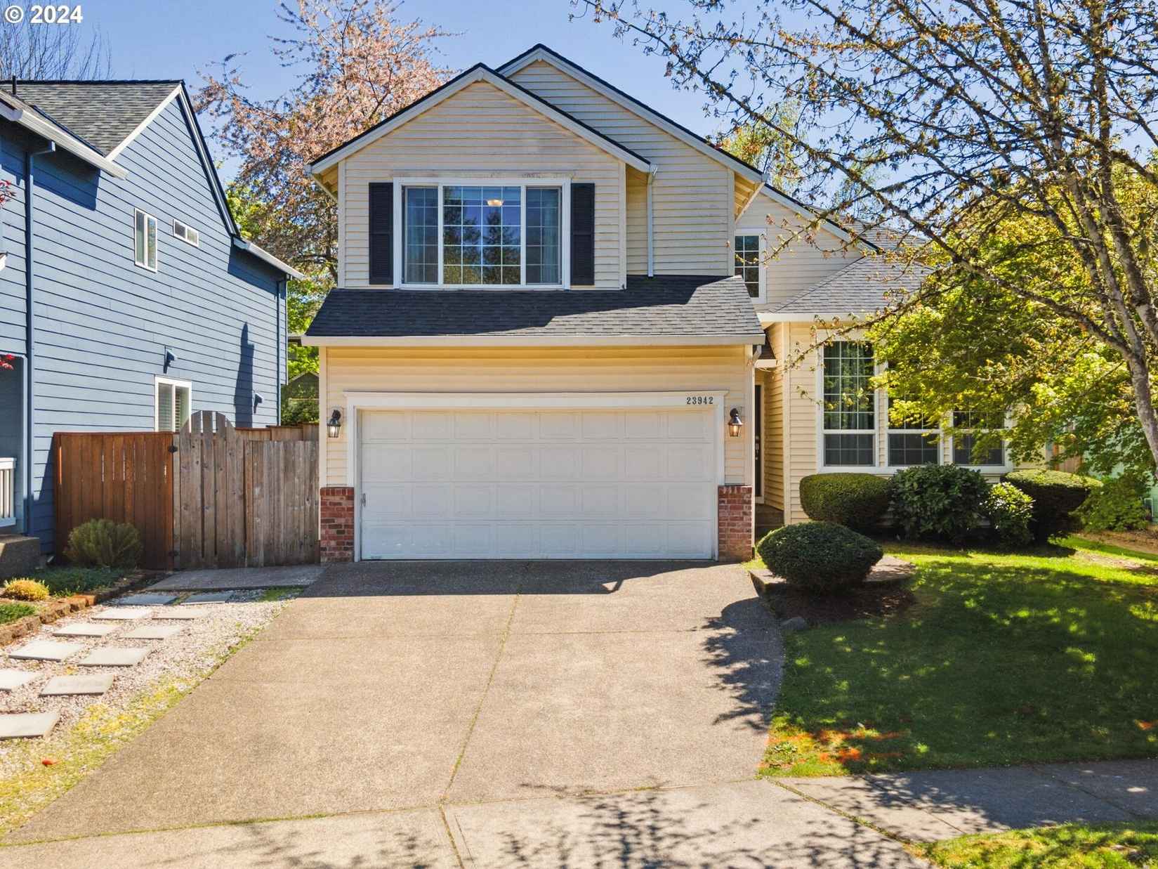 23942 SW RED FERN DR  