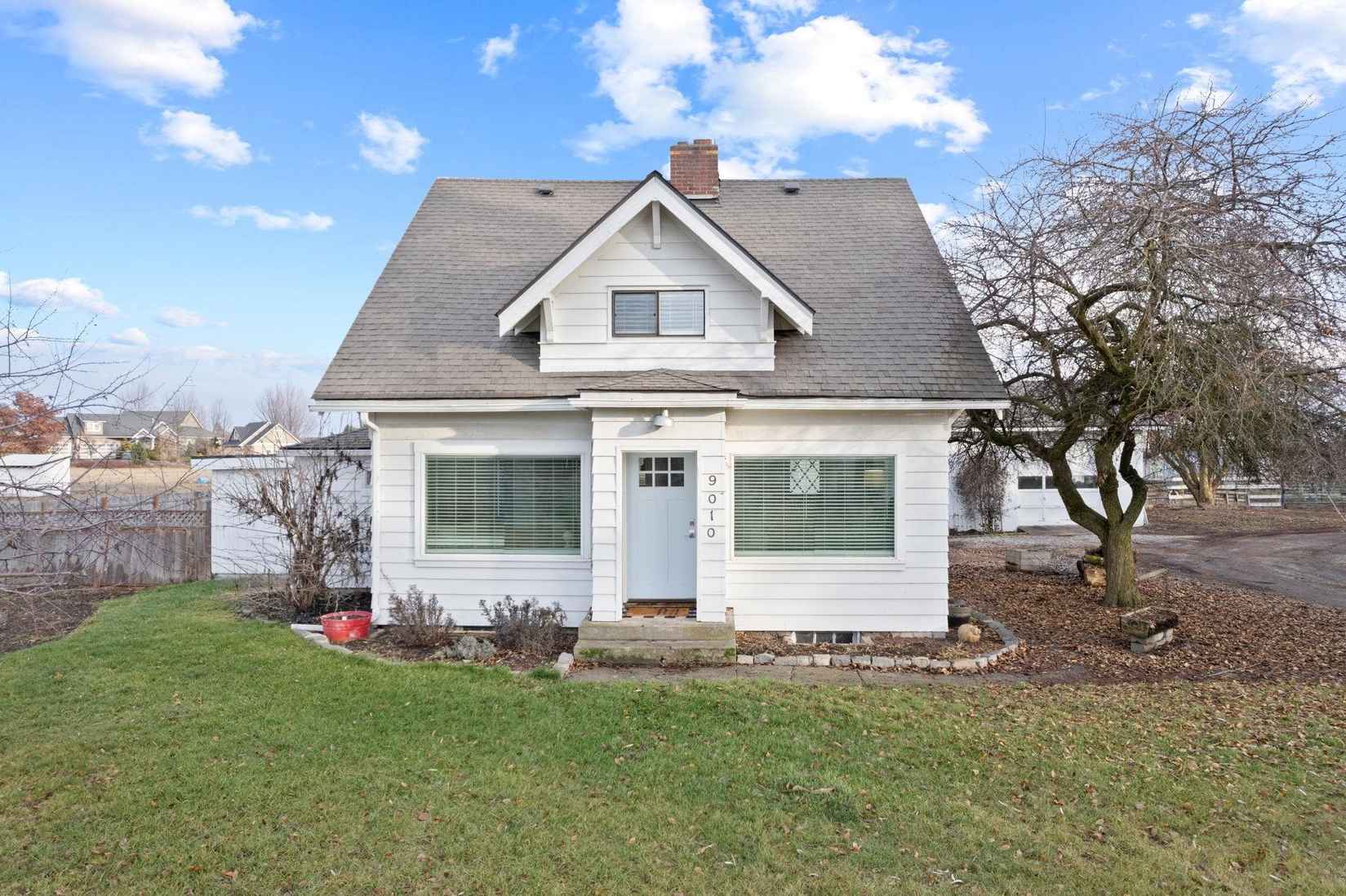 9010 N Five Mile  