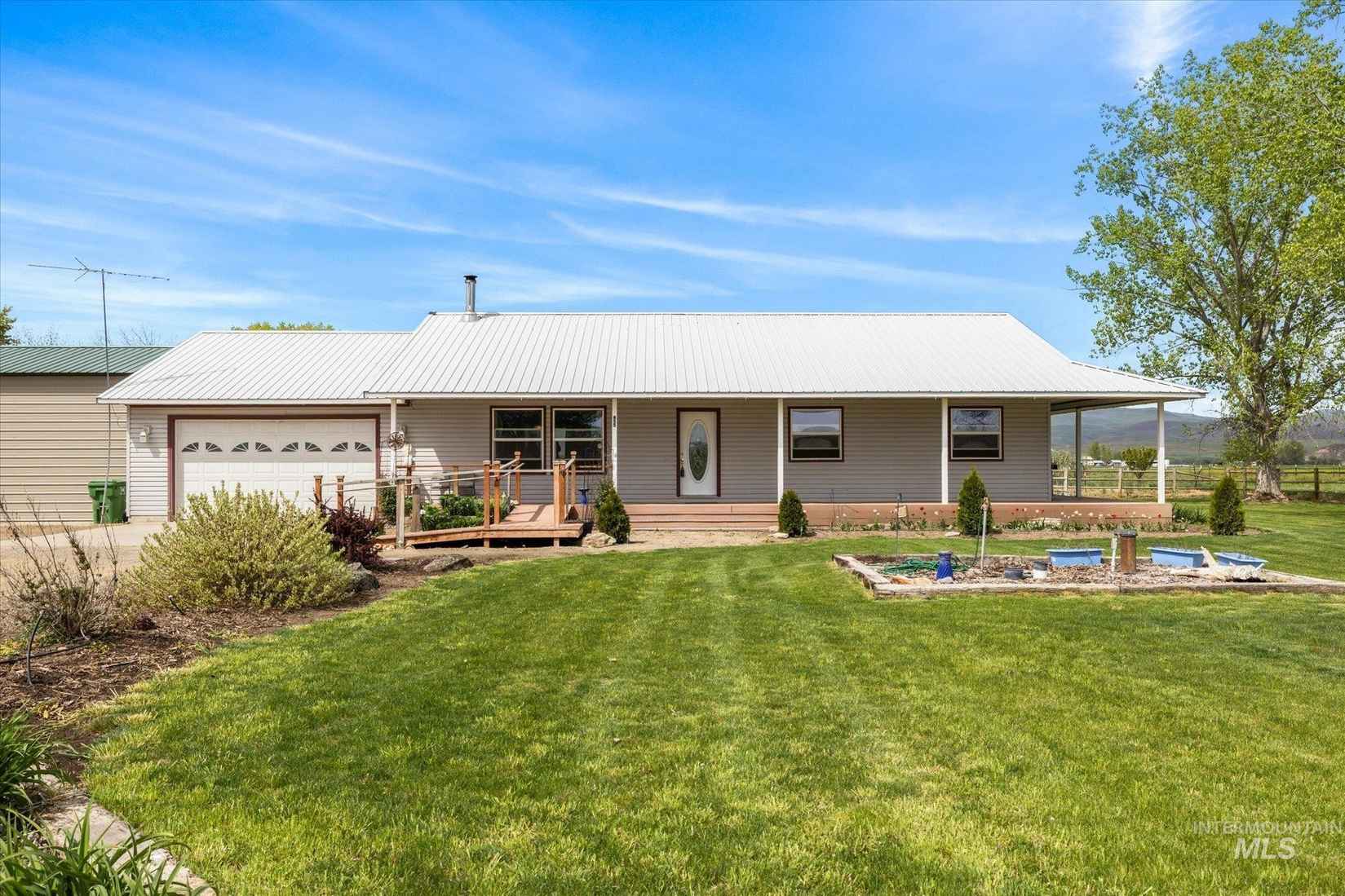 855 Jonathan Rd  