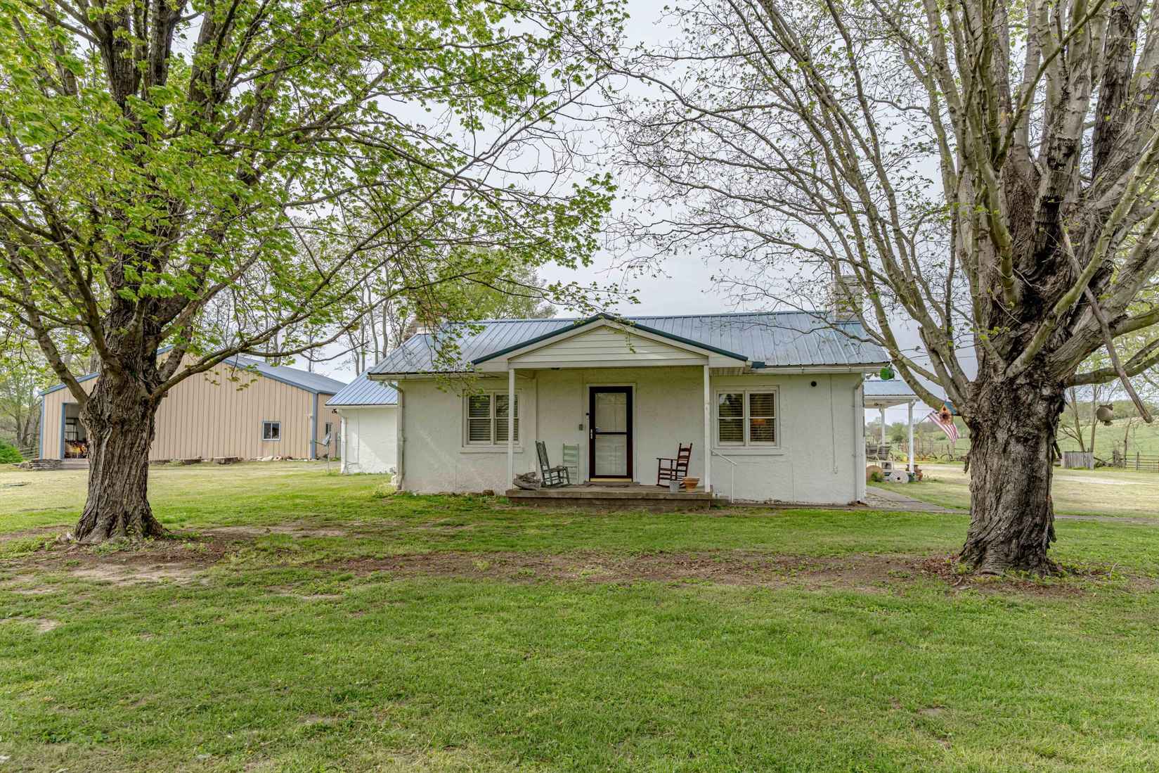 485 McCullough Ln  