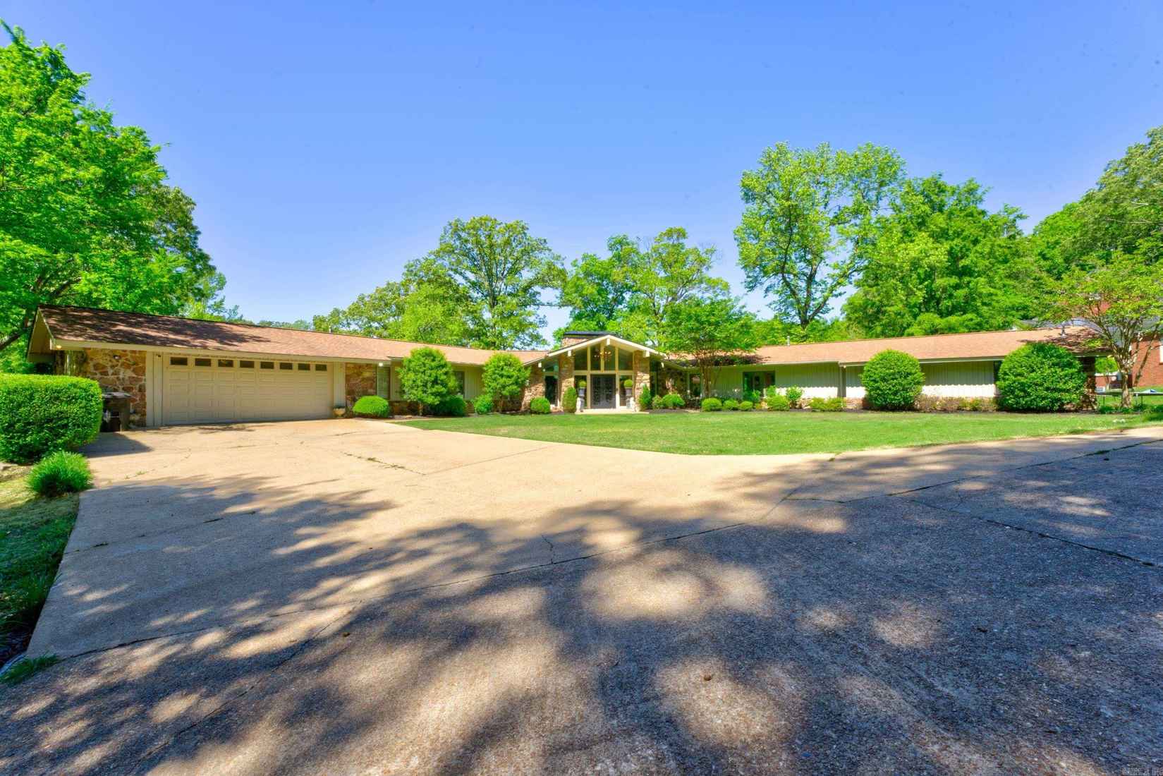 111 Sunridge Dr  