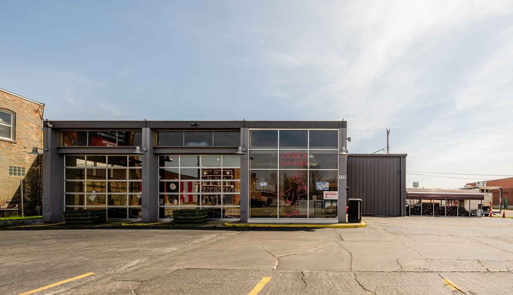 174 W Main St  