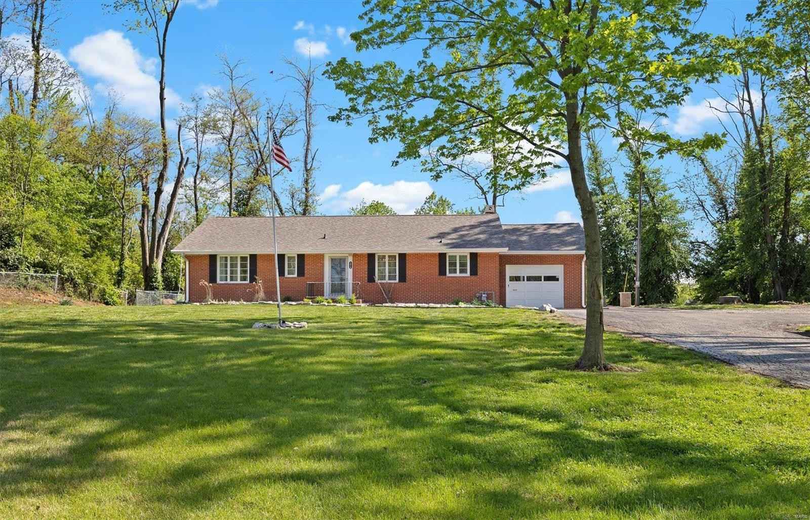 1015 West Delmar Ave  