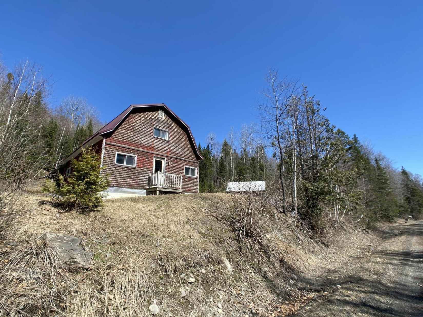 9 Chasse St  