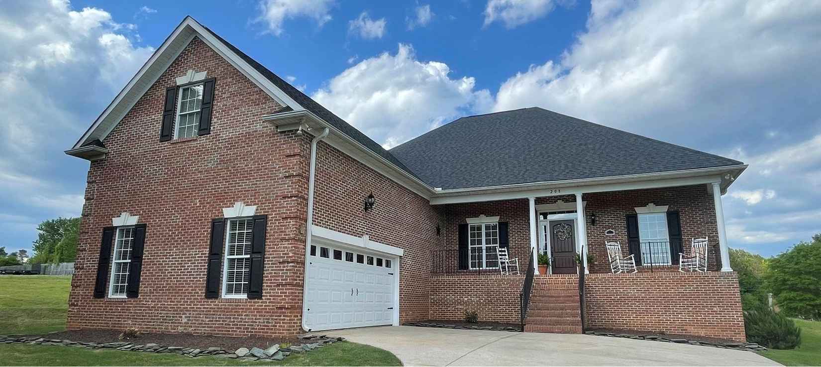 208 West Coosaw Ct  